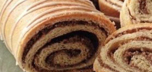 Рулеты с грецким орехом