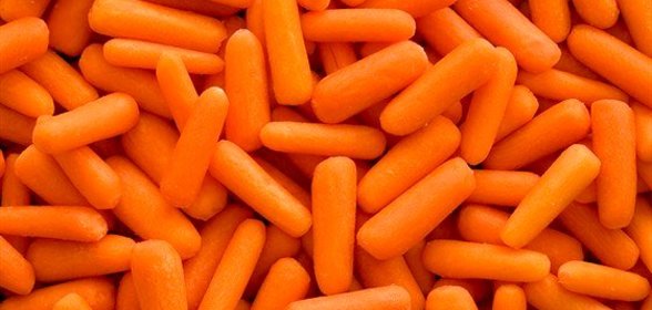 Жареная молодая морковь в оливковом масле