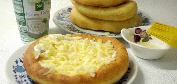 Лангош (lángos)- венгерские лепешки