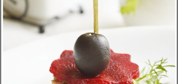 Закуска из свеклы с печенью трески