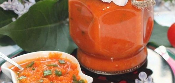Морковная сальса с перчиком чили