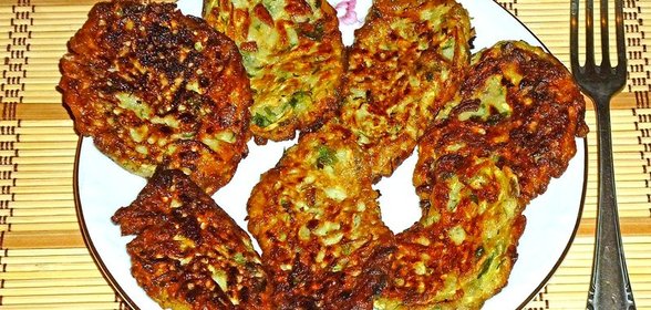 Оладьи из кабачков с грибами