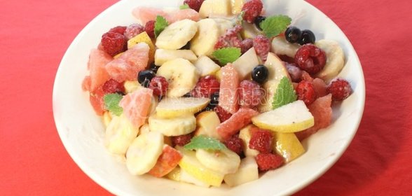 Шарлотка с голубикой