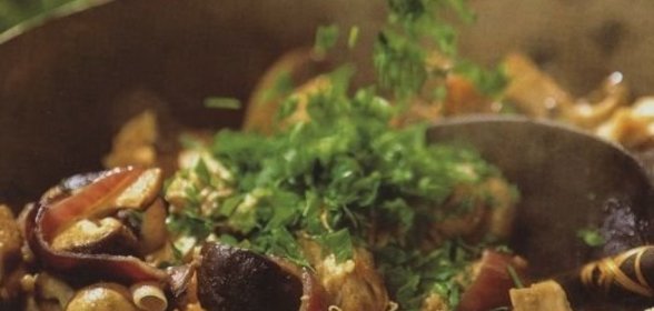 Варенье из брусники с грушами