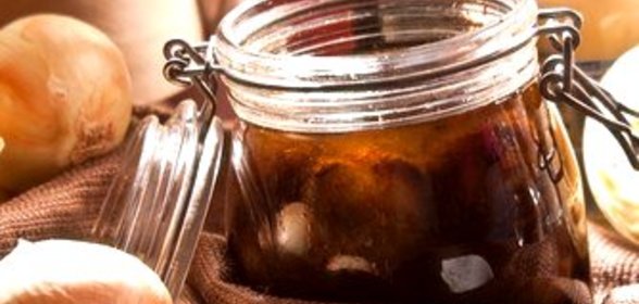 Маринованный репчатый лук