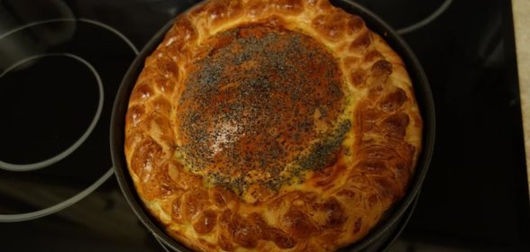 Пирог с гусем и квашеной капустой