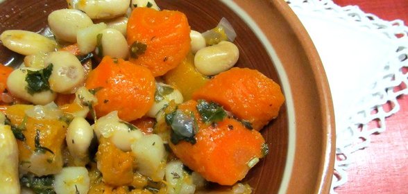 Овощное рагу с тыквой и фасолью