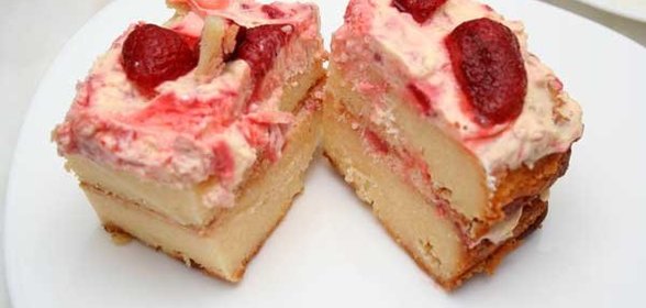 Творожный торт с клубникой