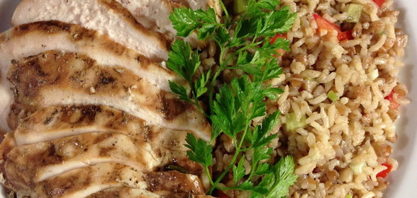 Копченая куриная грудка с крупами микс