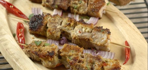 Свиные шашлыки в кокосовой стружке