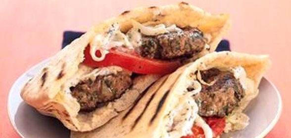 Бургеры с бараниной по-гречески