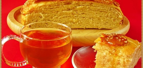 Йеменская слоеная лепешка с мёдом Bint al Sahn (Дочь тарелки)