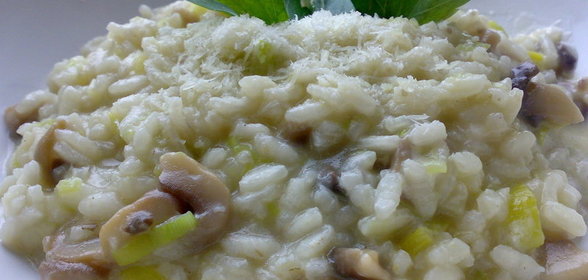 Ризотто с луком пореем и грибами