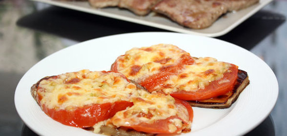 Запеченные баклажаны с сыром