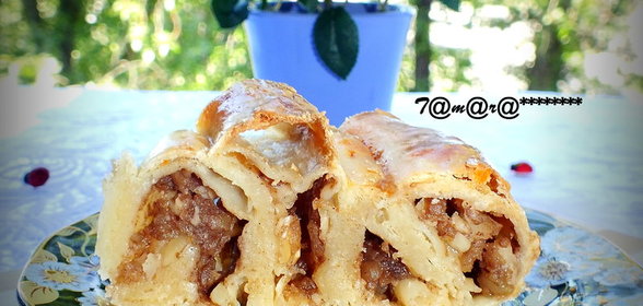 Молдавская вертута с яблоками, орехами и корицей