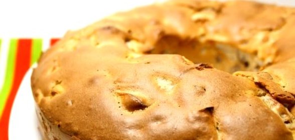 Шарлотка с вареньем