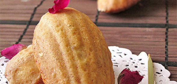 Печенье Мадлен с розами