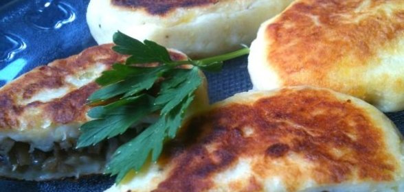 Картофельные зразы с баклажанами
