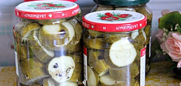 Маринованные резаные огурцы
