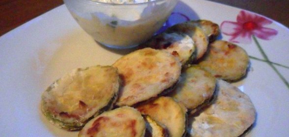 Запечёные кабачки со сметанным соусом