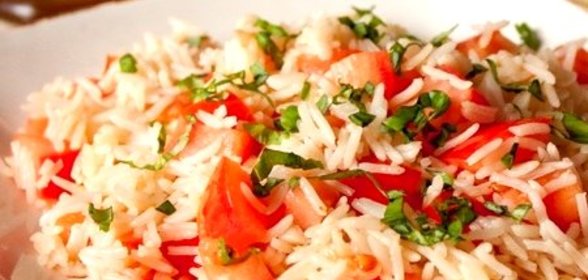 Плов с помидорами