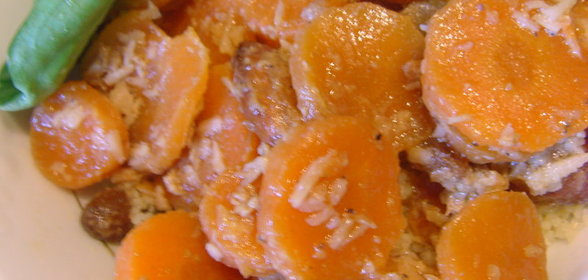 Кускус из моркови c кардамоном и с сухофруктами