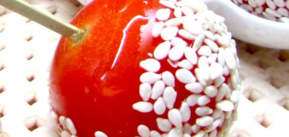 Карамельные черри с кунжутом