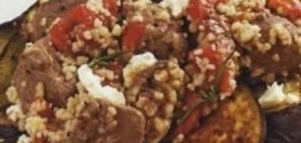 Кус-кус с бараниной и жареными баклажанами