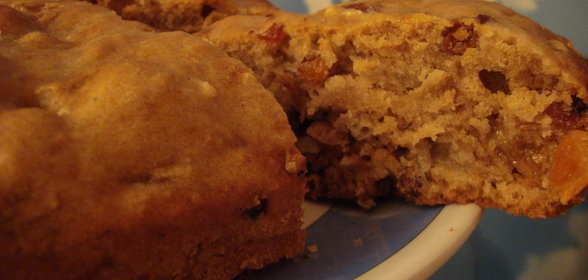 КЕКС С ИЗЮМОМ И ОРЕХАМИ (постный)