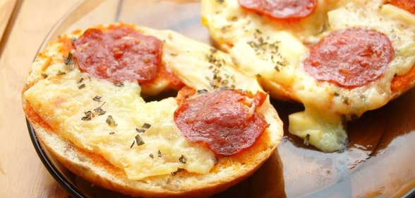 Пицца на батоне