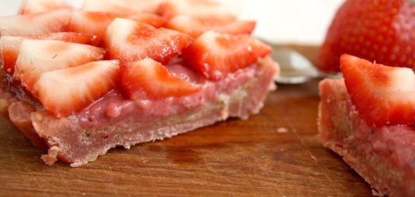 Соус с грецкими орехами и хреном