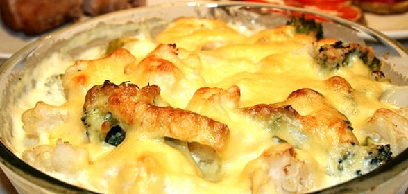 Цветная капуста, запеченная под соусом