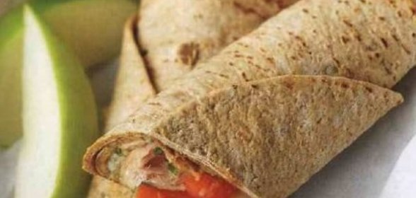 Закусочные рулеты с овощами и тунцом