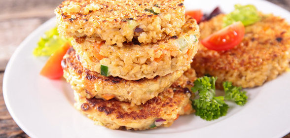 Котлеты из киноа с овощами
