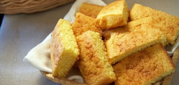 Кукурузный хлеб в мультиварке