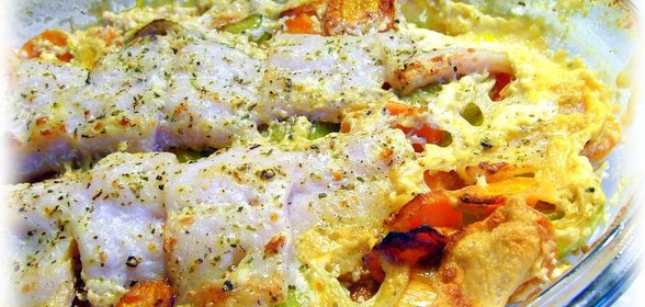 Гратен с пореем и рыбой