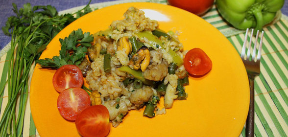 Паэлья с рыбой и морепродуктами