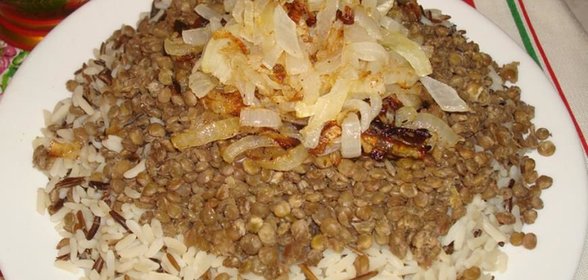 Муджадара, чечевица с рисом