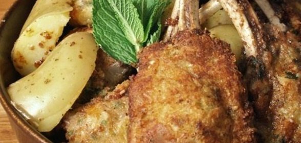 Бараньи котлеты с корочкой из пармезана