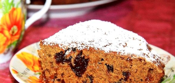 Коврижка с черносливом