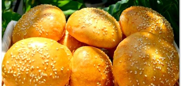Пирожки с творогом и изюмом