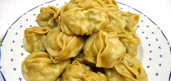 Манты с курицей и картошкой