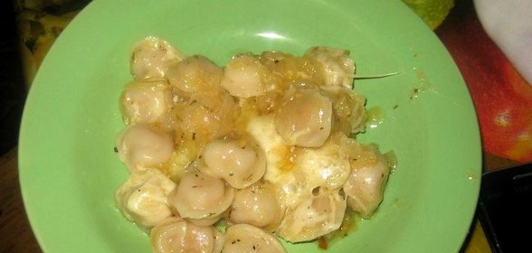 Пельмени с помидорами