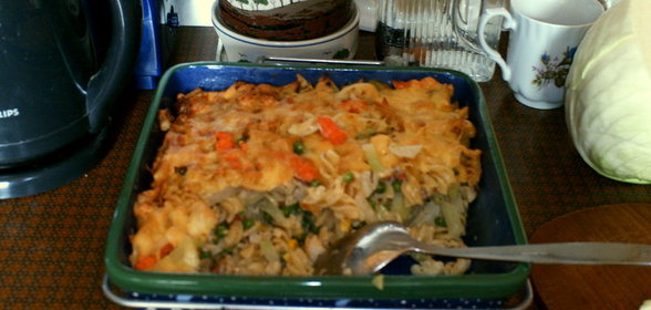 Запеканка из рыбы с овощами и макаронными изделиями