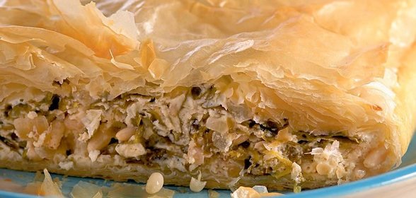 Пирог с сыром фета и шпинатом