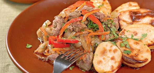 Тжвжик из говяжьей печенки с картофелем