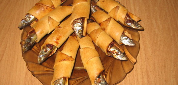 Рогалики с корюшкой(ням-ням)