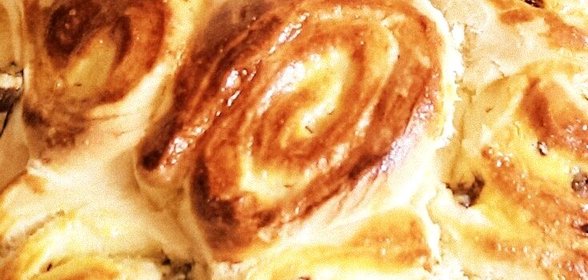 Пирог из булочек бриошь с кремом патисьер