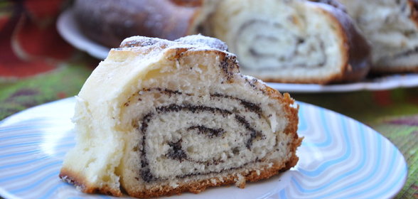 Потица (Повитица) с маком