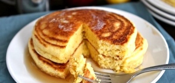 Кукурузные оладьи на кефире
